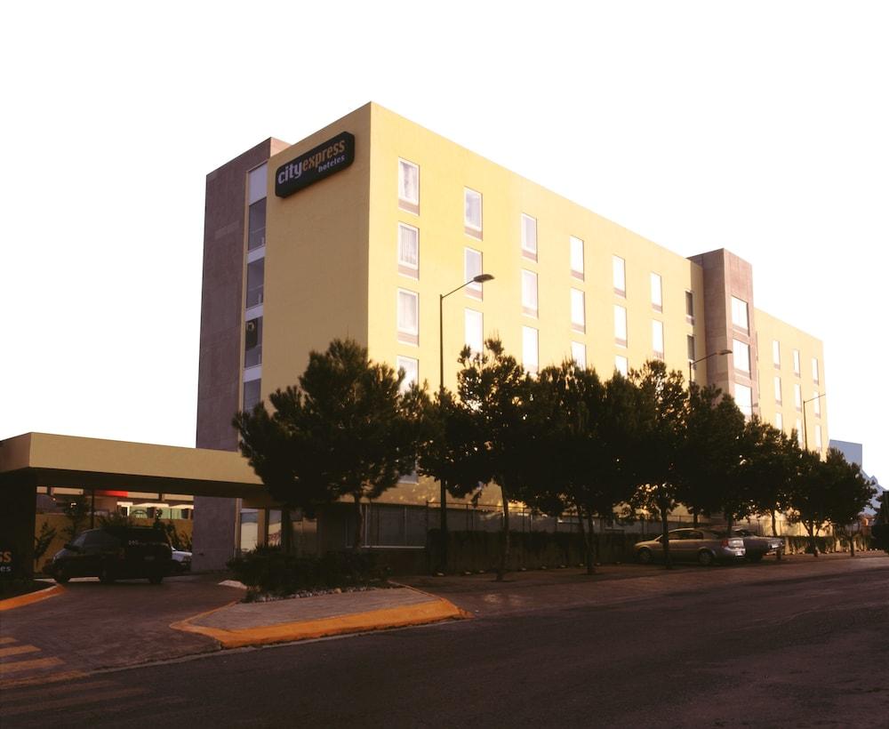 City Express By Marriott Saltillo Norte Exterior foto