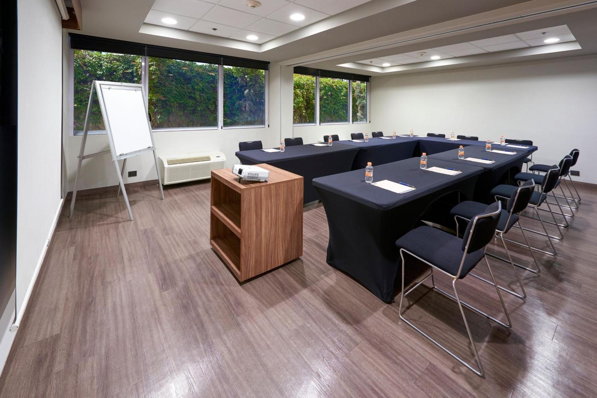 City Express By Marriott Saltillo Norte Exterior foto