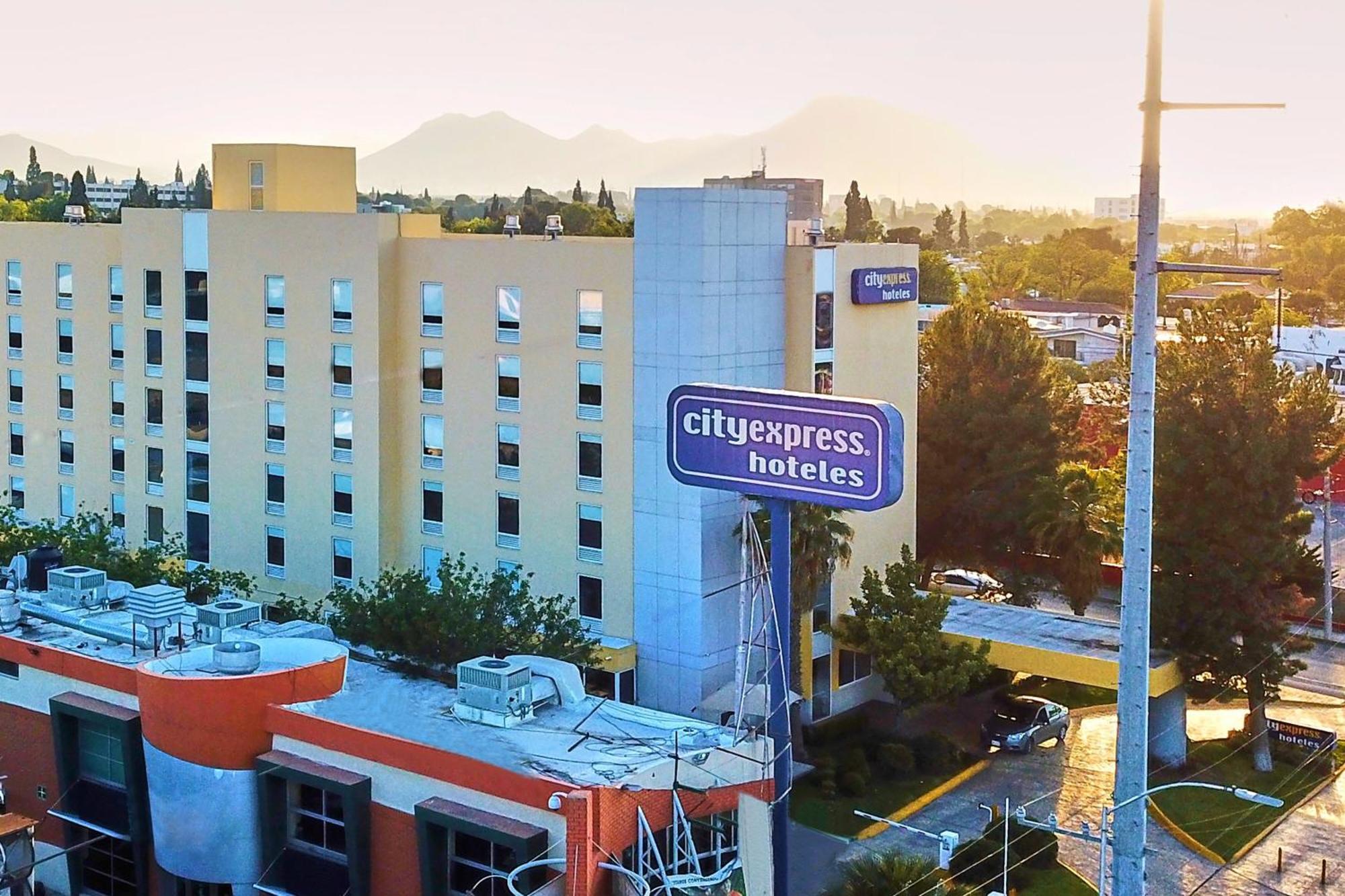 City Express By Marriott Saltillo Norte Exterior foto