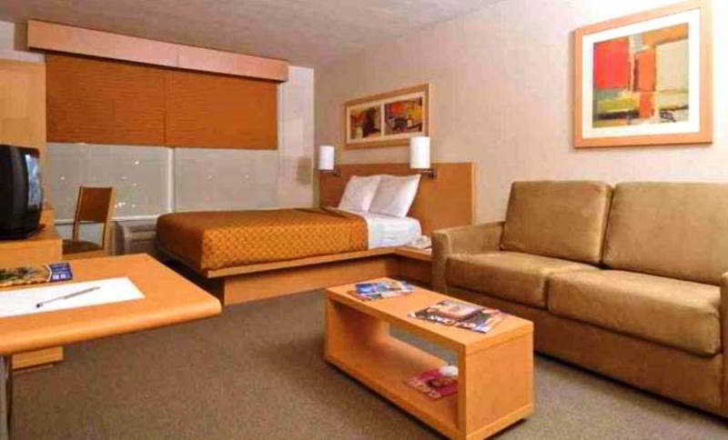 City Express By Marriott Saltillo Norte Exterior foto